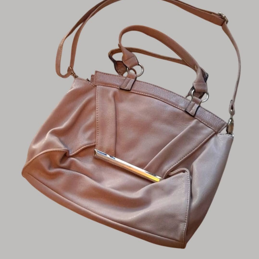 Jennifer Lopez Creamy Pink Shoulder Bag